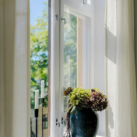 Apartament Designer Flat With Courtyard Balcony In *