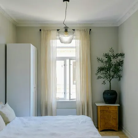 Designer Flat With Courtyard Balcony In * Oslo